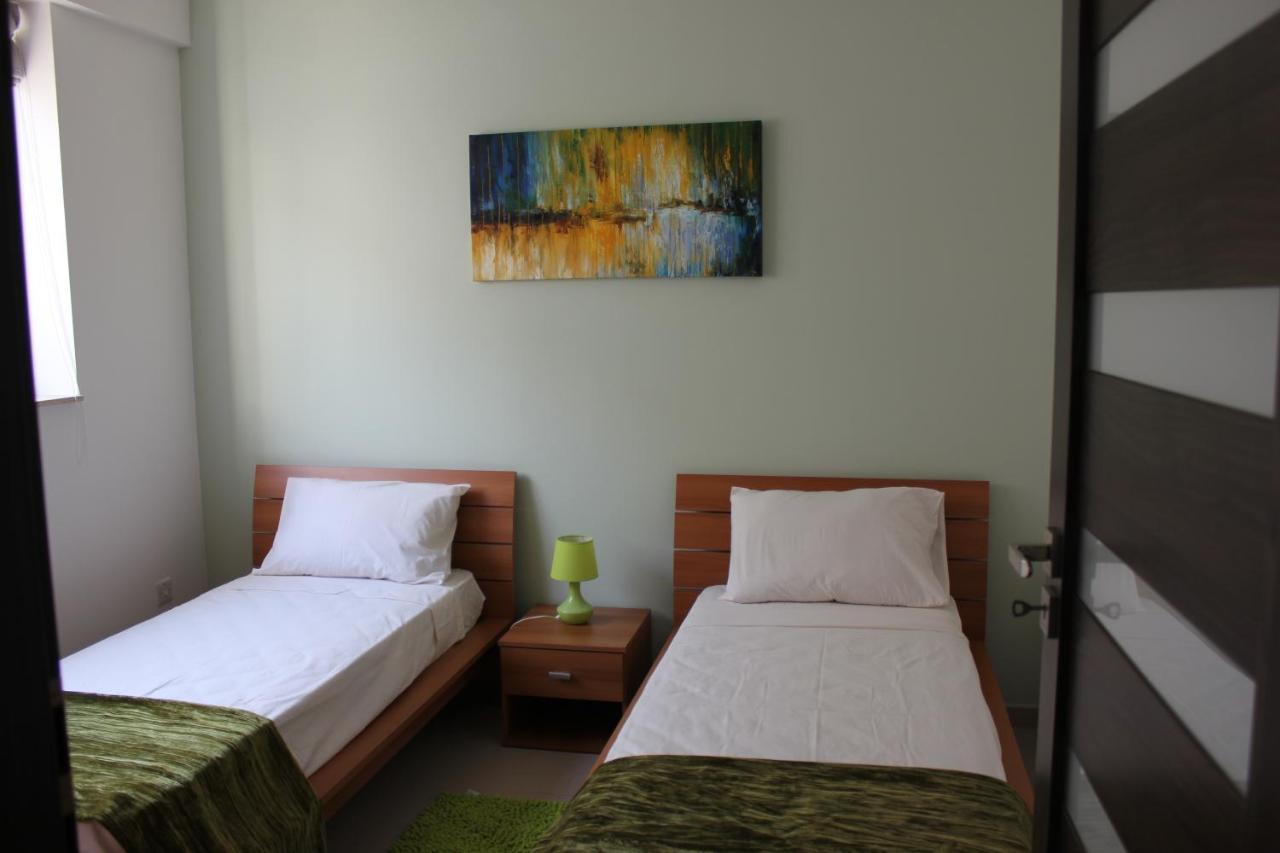 Sunny 2 Bedroom, 2 Bathrooms, Seaside Apt. Sliema Exterior foto