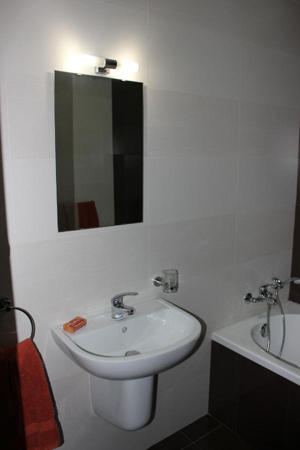 Sunny 2 Bedroom, 2 Bathrooms, Seaside Apt. Sliema Exterior foto