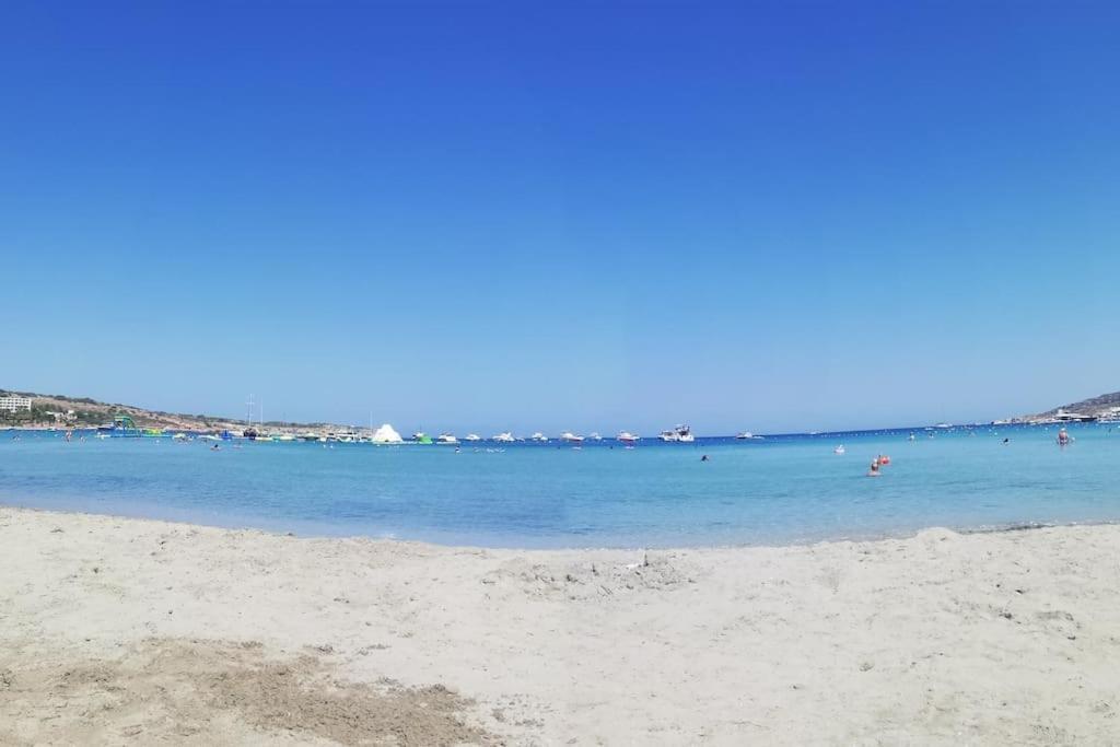 Sunny 2 Bedroom, 2 Bathrooms, Seaside Apt. Sliema Exterior foto