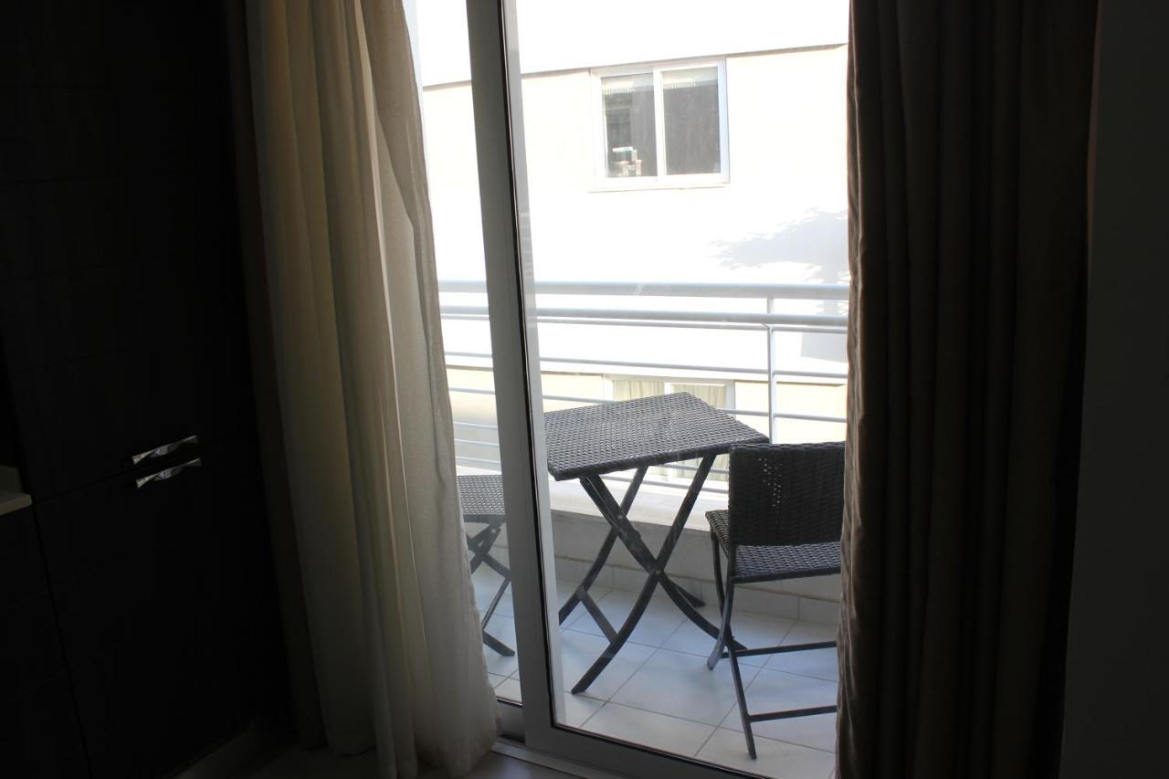 Sunny 2 Bedroom, 2 Bathrooms, Seaside Apt. Sliema Exterior foto